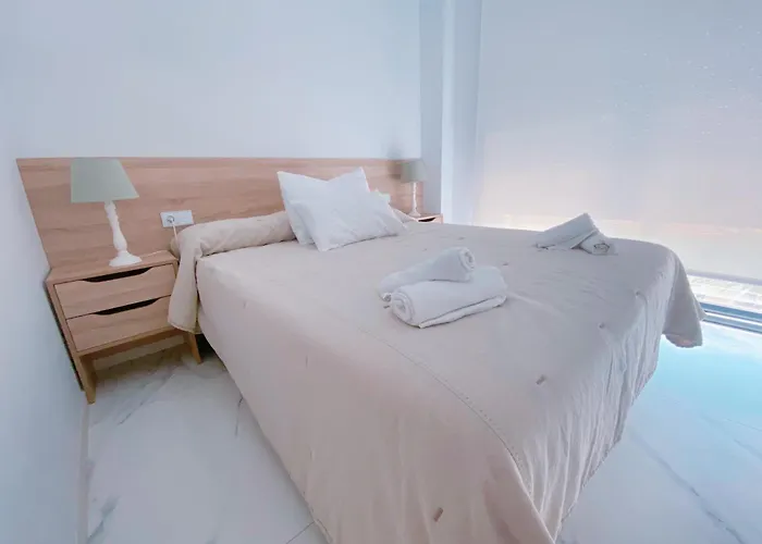 Exclusivo Atico De Lujo En La Playa - Holavivienda Inmobiliaria