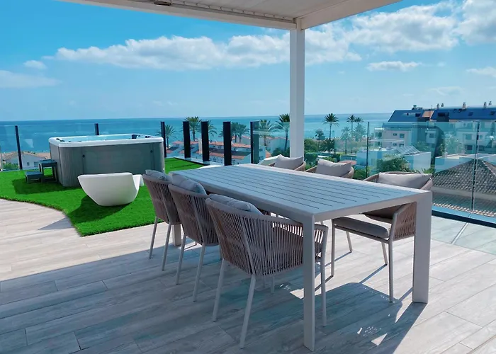 Exclusivo Atico De Lujo En La Playa - Holavivienda Inmobiliaria