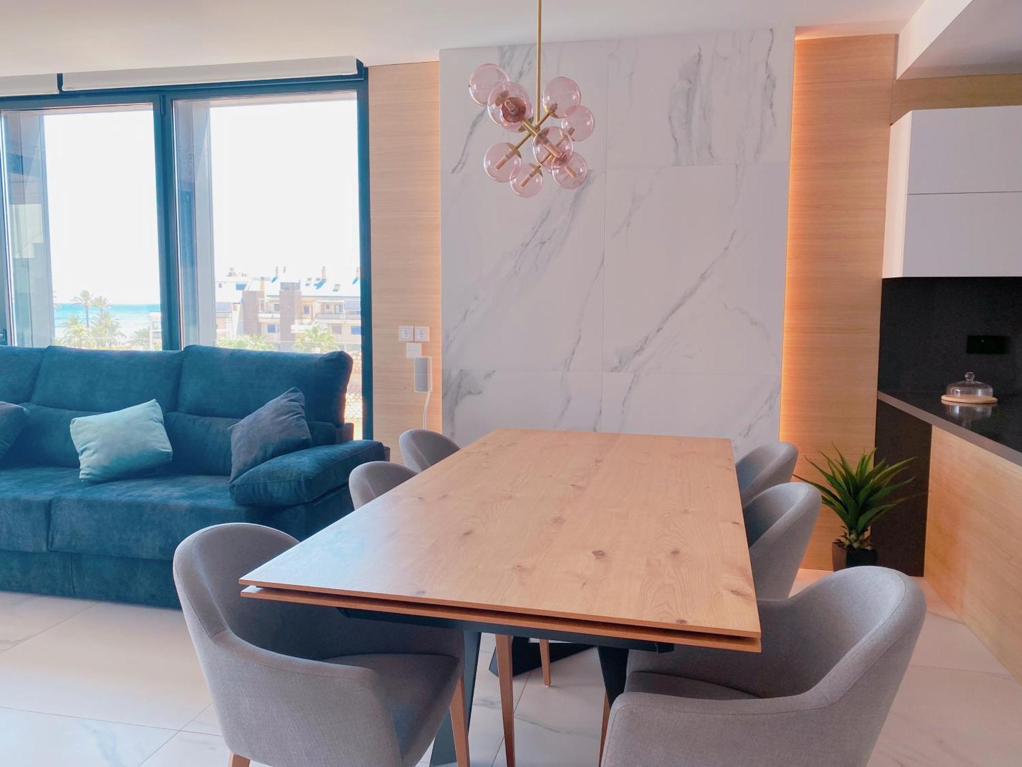 Exclusivo Atico De Lujo En La Playa - Holavivienda Inmobiliaria *