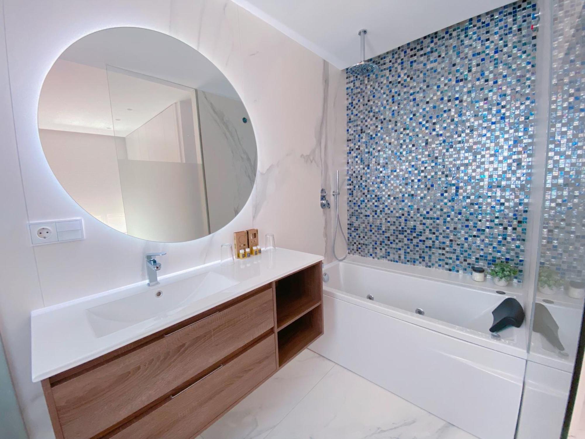 Exclusivo Atico De Lujo En La Playa - Holavivienda Inmobiliaria Apartment
